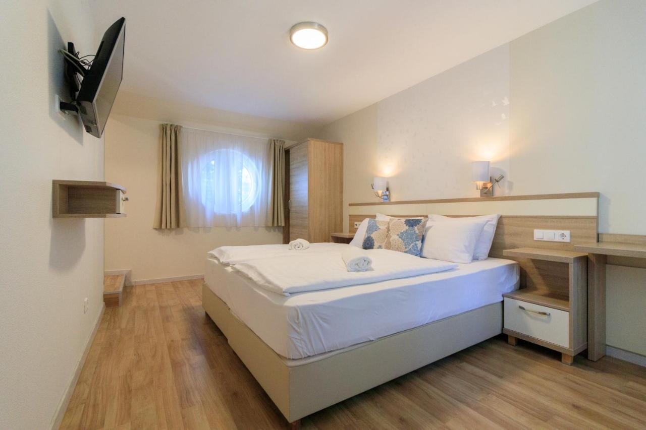Villa Marina Inn Siófok Exterior foto